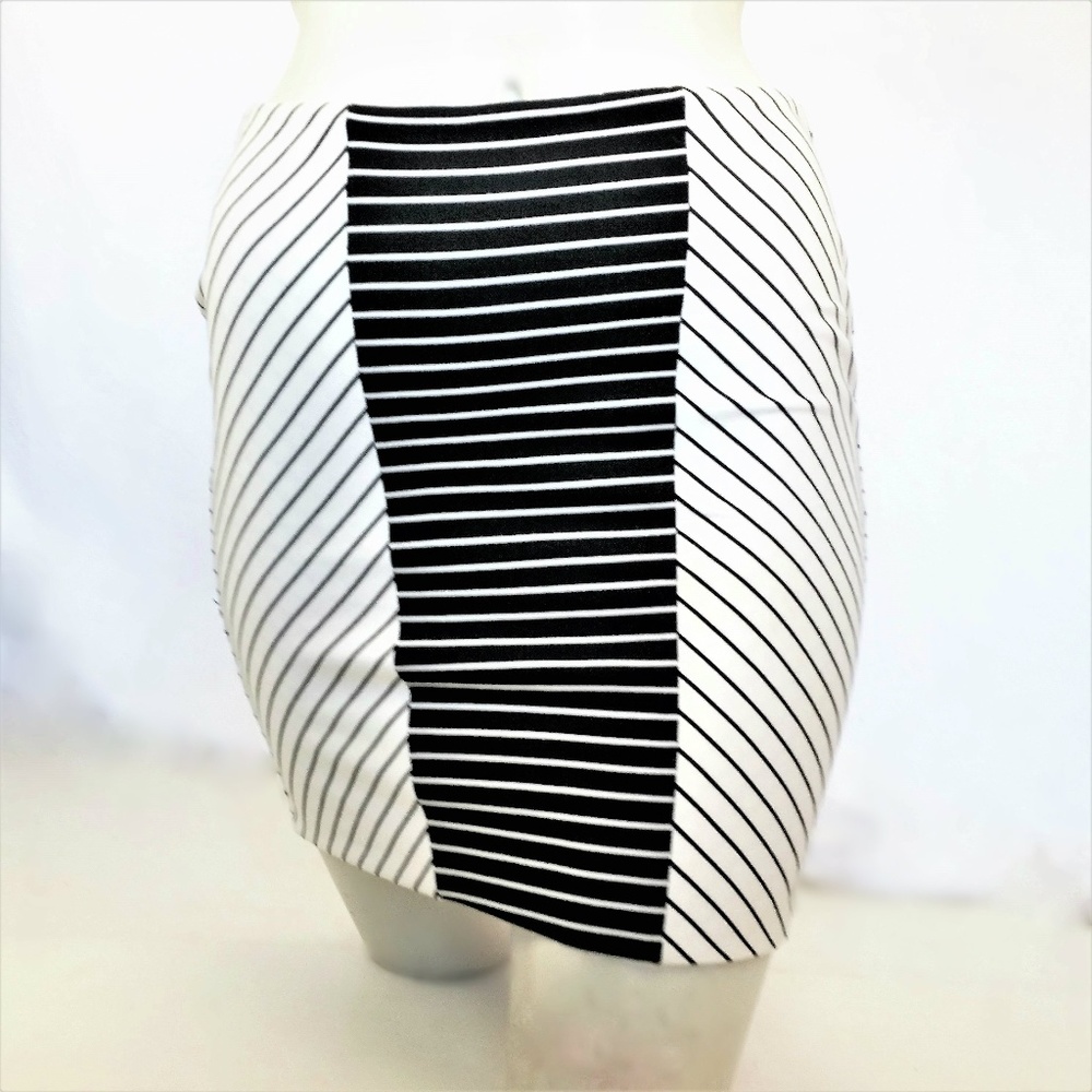 TORN BY RONNY KOBO STRIPED MINI SKIRT Stretch - Picture 2 of 8